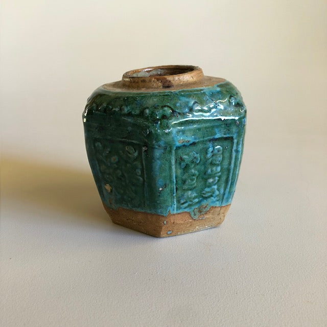 Early Ginger Pot